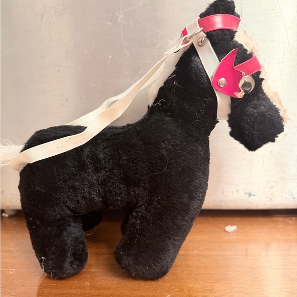 7 Vintage Doll Collection in Pink, White, Gold, Blue and Orange - Picture 15 of 16